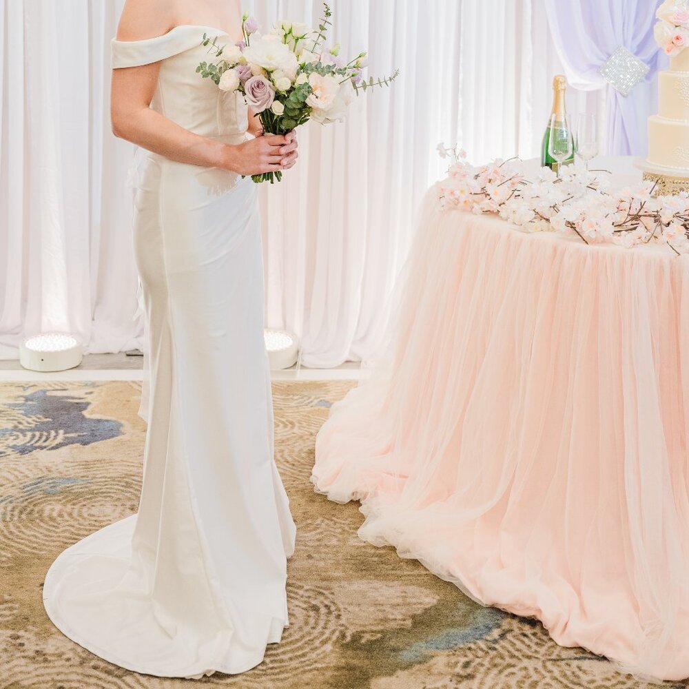 David’s Bridal Off-the-Shoulder Lace Mermaid Wedding Dress - Size XS - Tailored